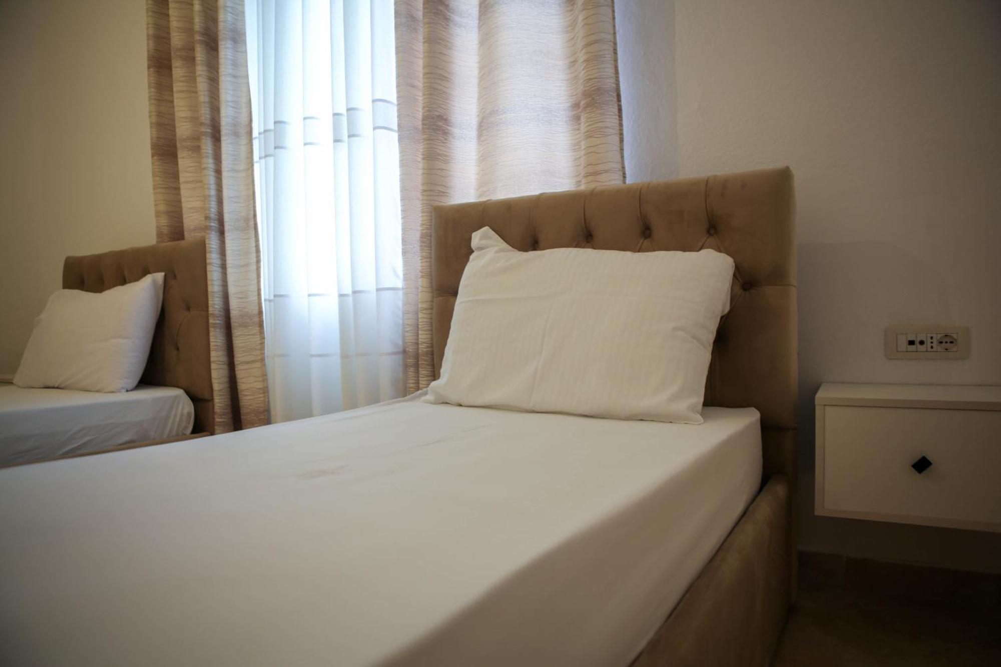 Apartment Jani Sarandë Eksteriør billede